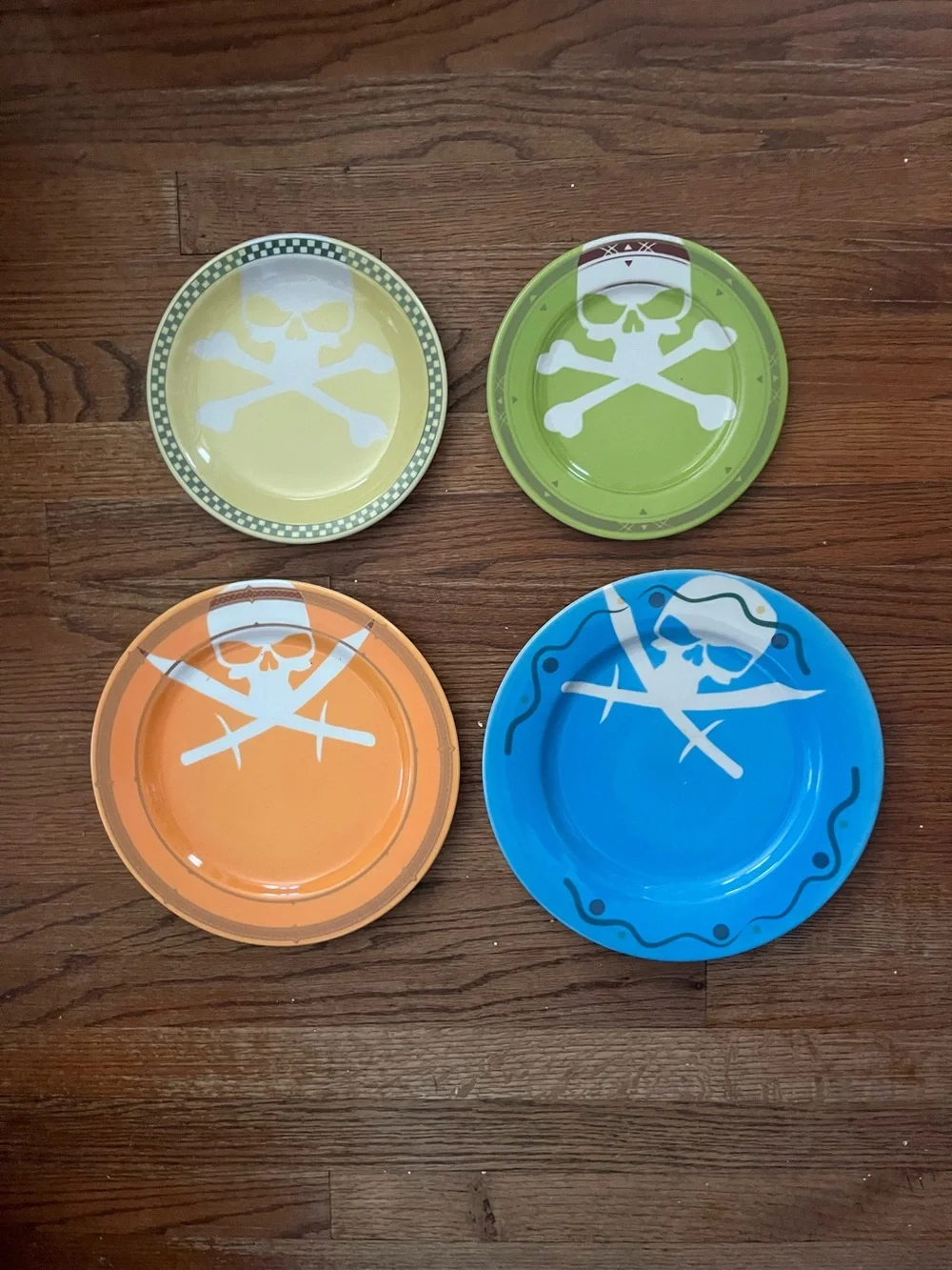 NWOT set of 4 PIRATE PLATES handcrafted
